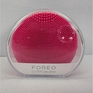 Foreo Luna Play Plus Purple Tiny But Mighty Facial Cleansing Device Travel Daily